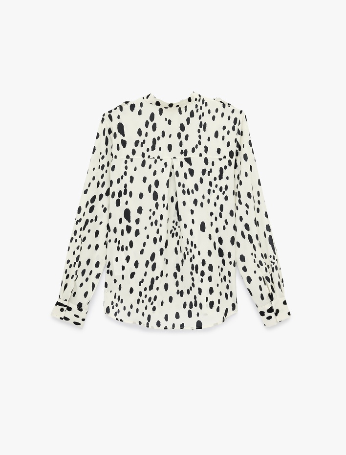  Uzun Kollu Cep Detaylı Hakim Yaka Gömlek