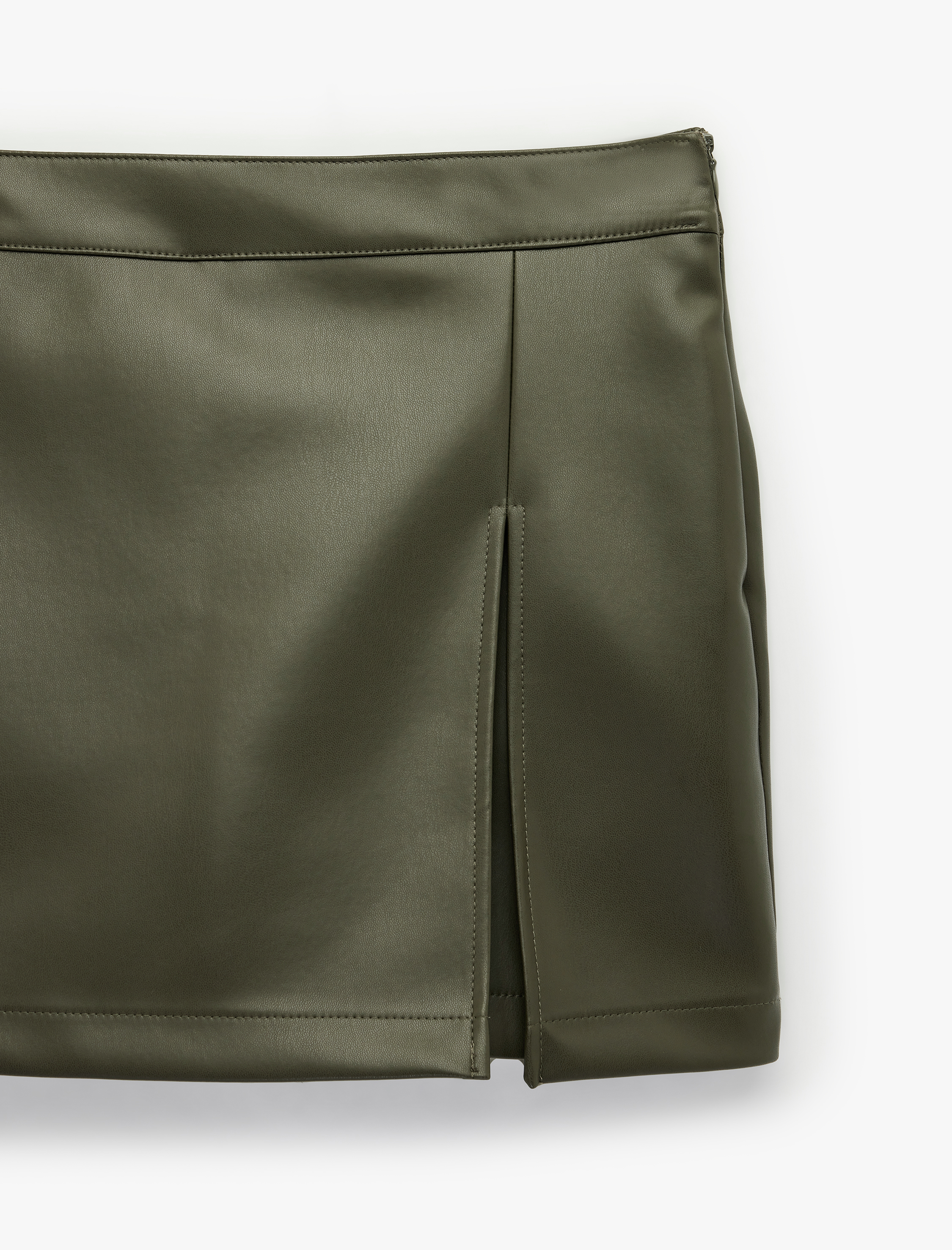   Slim Fit Yırtmaç Detaylı A Kesim Mini Saten Şort Etek