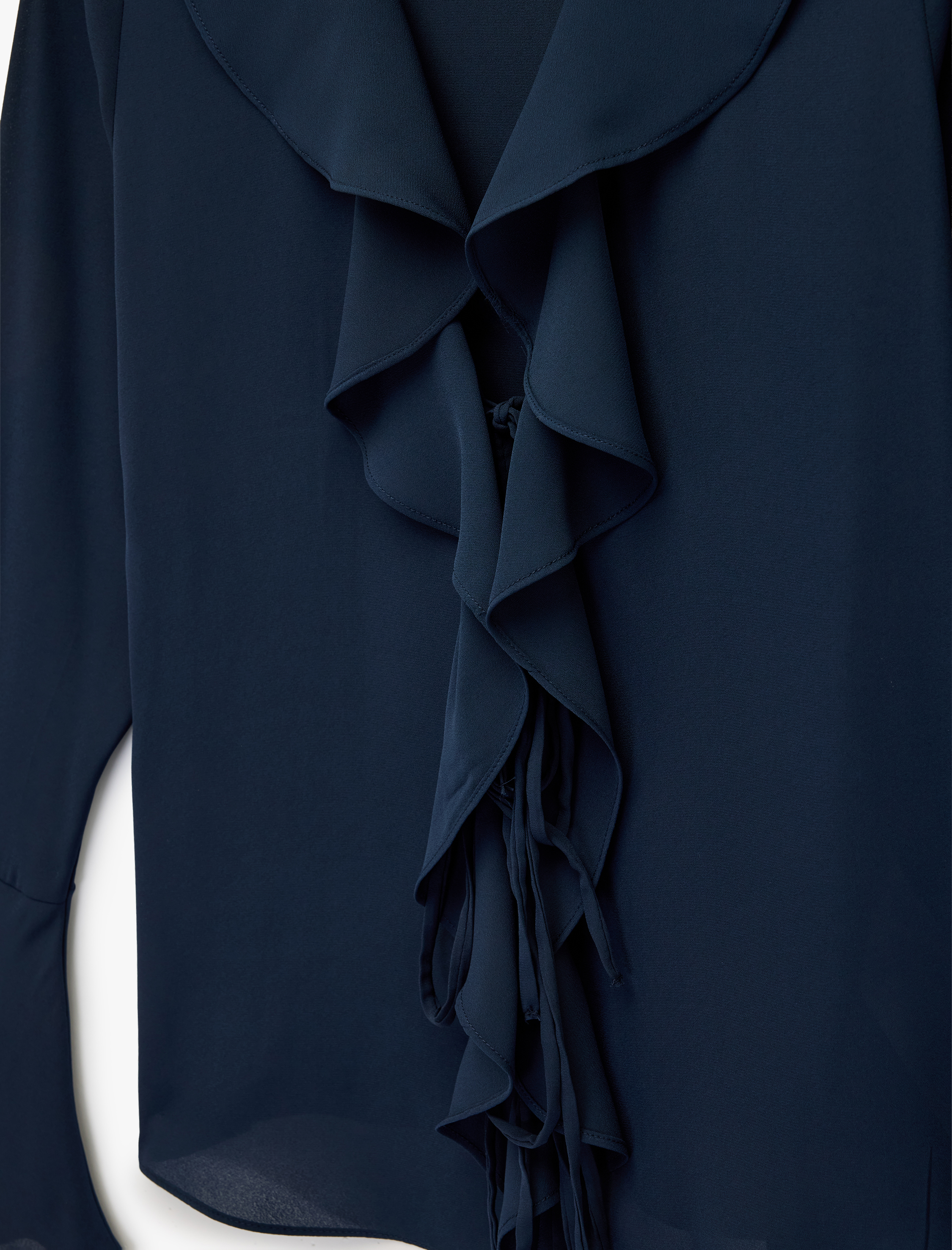   Uzun Kollu V Yaka Fırfır Detaylı Şifon Bluz