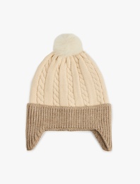 Ponpon Detaylı Triko Bere