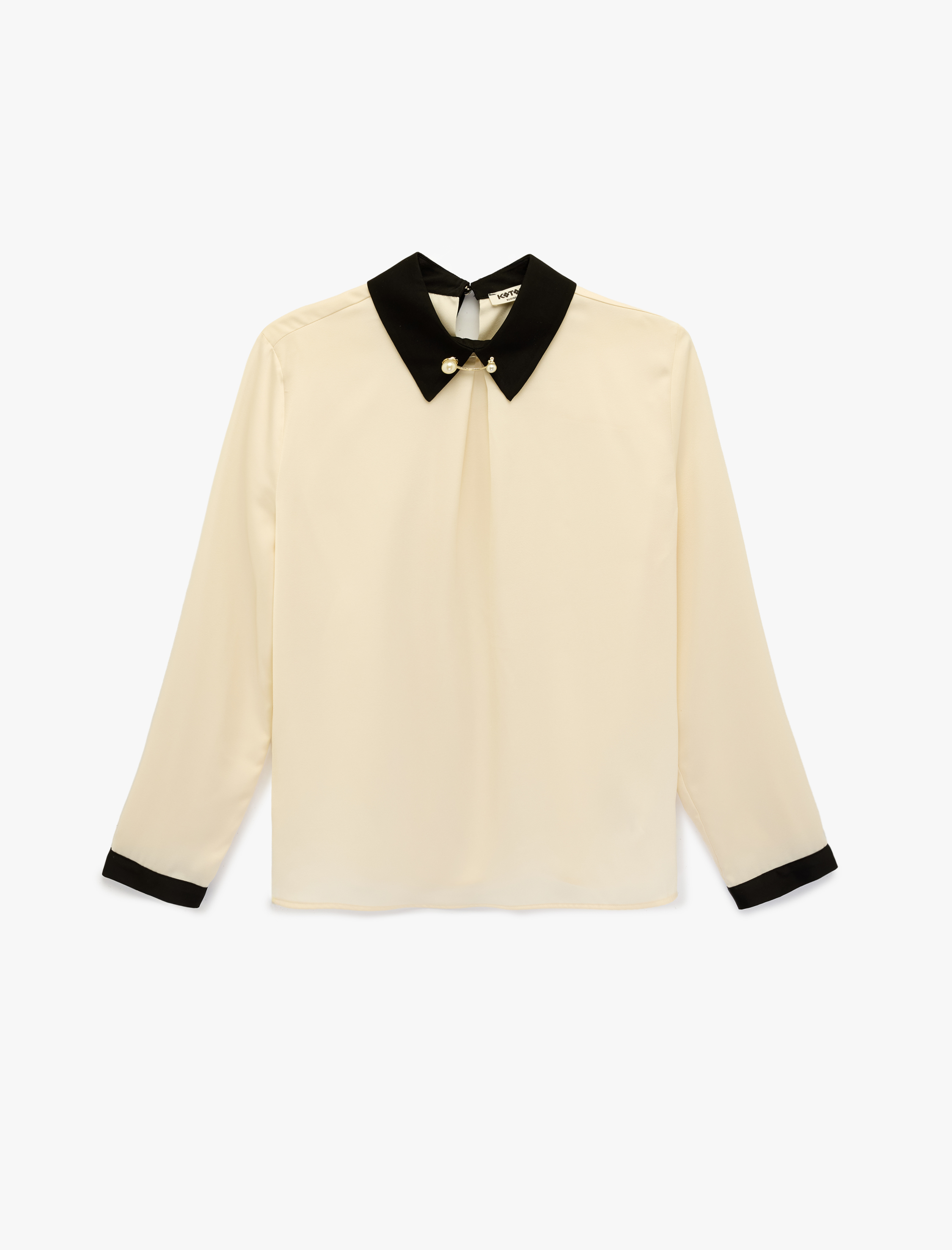   Yaka Detaylı Uzun Kollu Metal Aksesuarlı Gömlek