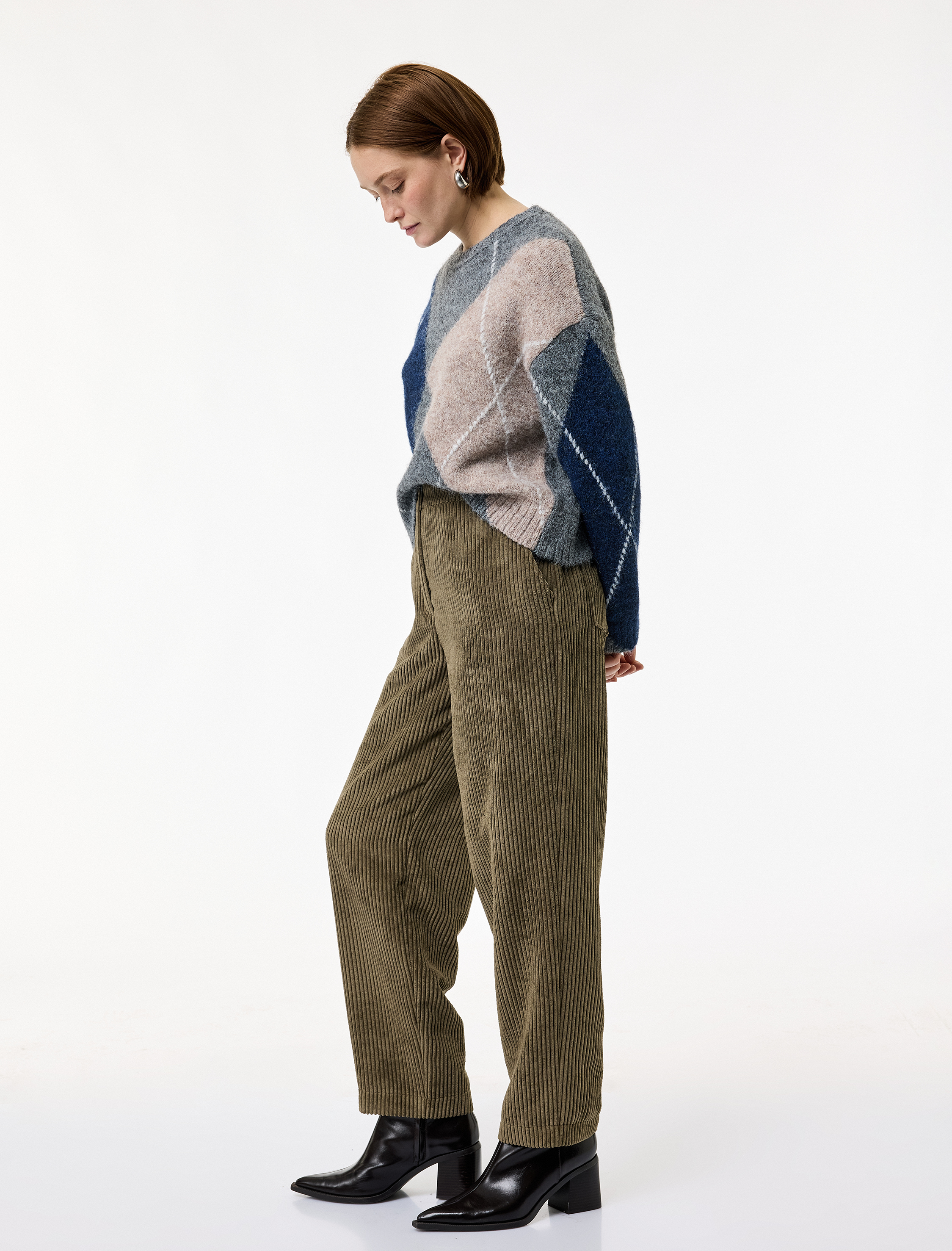   Regular Fit Cepli Havuç Kesim Fitilli Kadife Pantolon