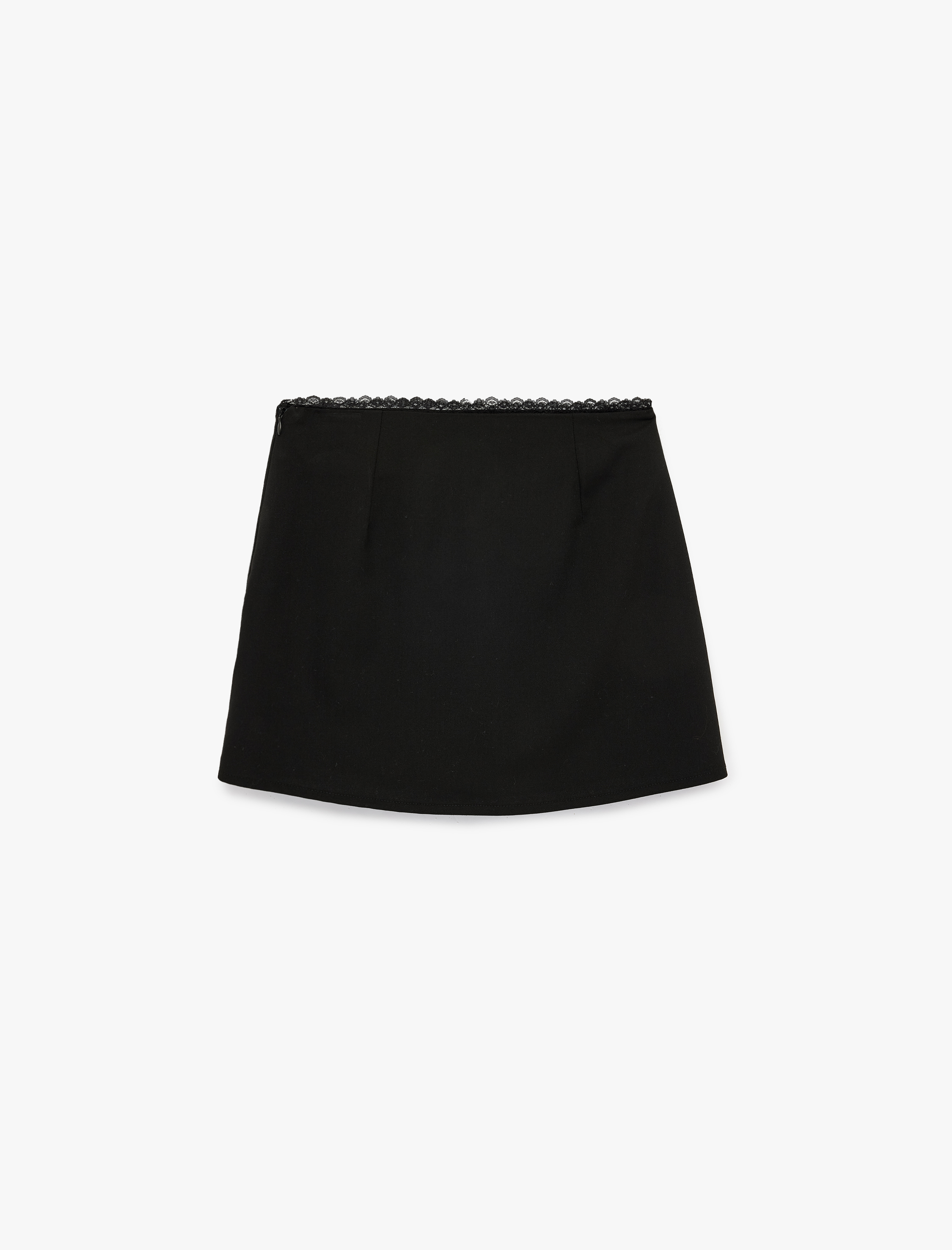   Viskon Karışımlı Dantel Detaylı Yırtmaçlı Mini Şort Etek