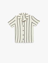 Pamuklu Düğmeli Kısa Kollu Çizgili Polo Yaka Tişört