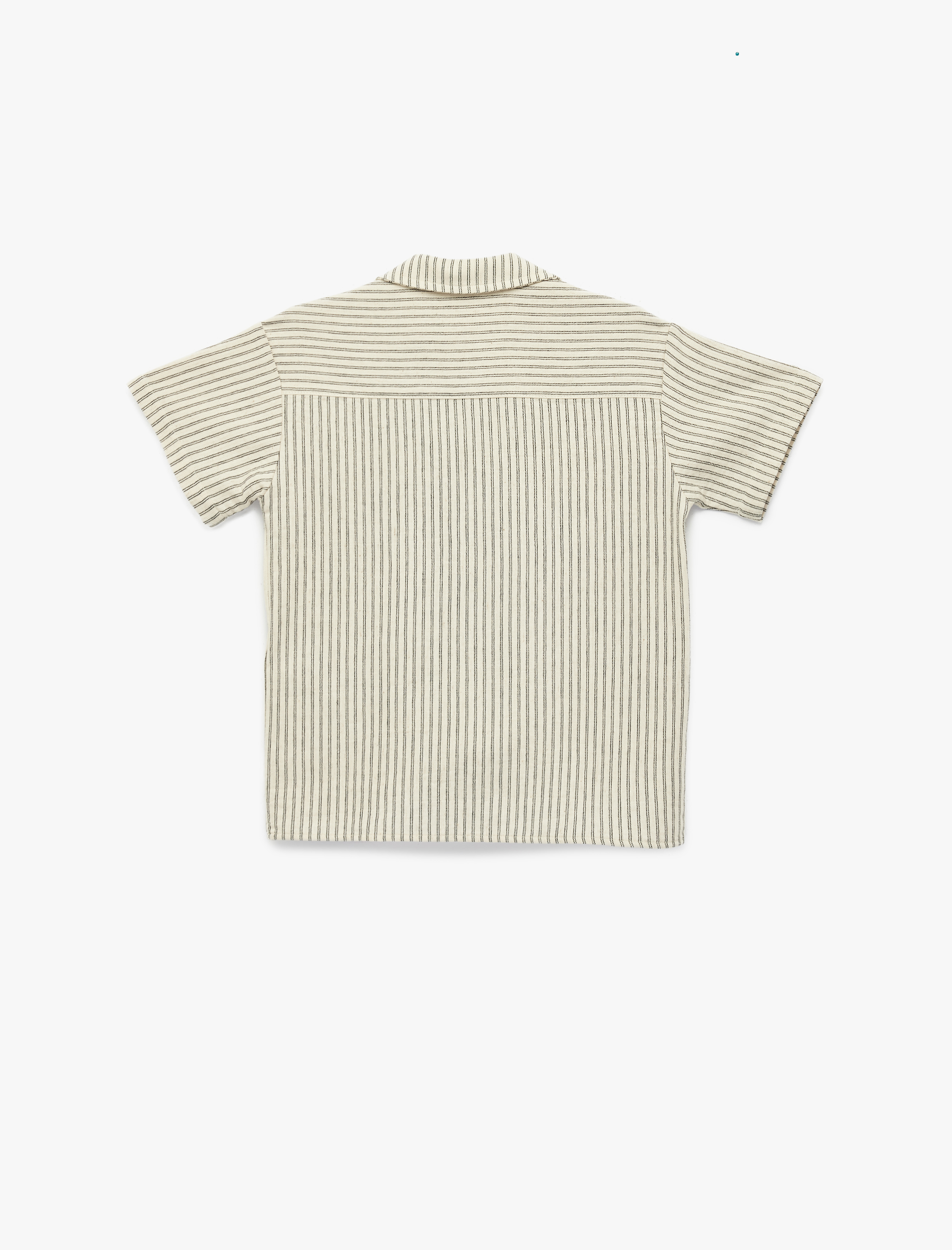  Erkek Çocuk Kısa Kollu Devrik Yaka Tek Cepli Pamuklu Çizgili Gömlek