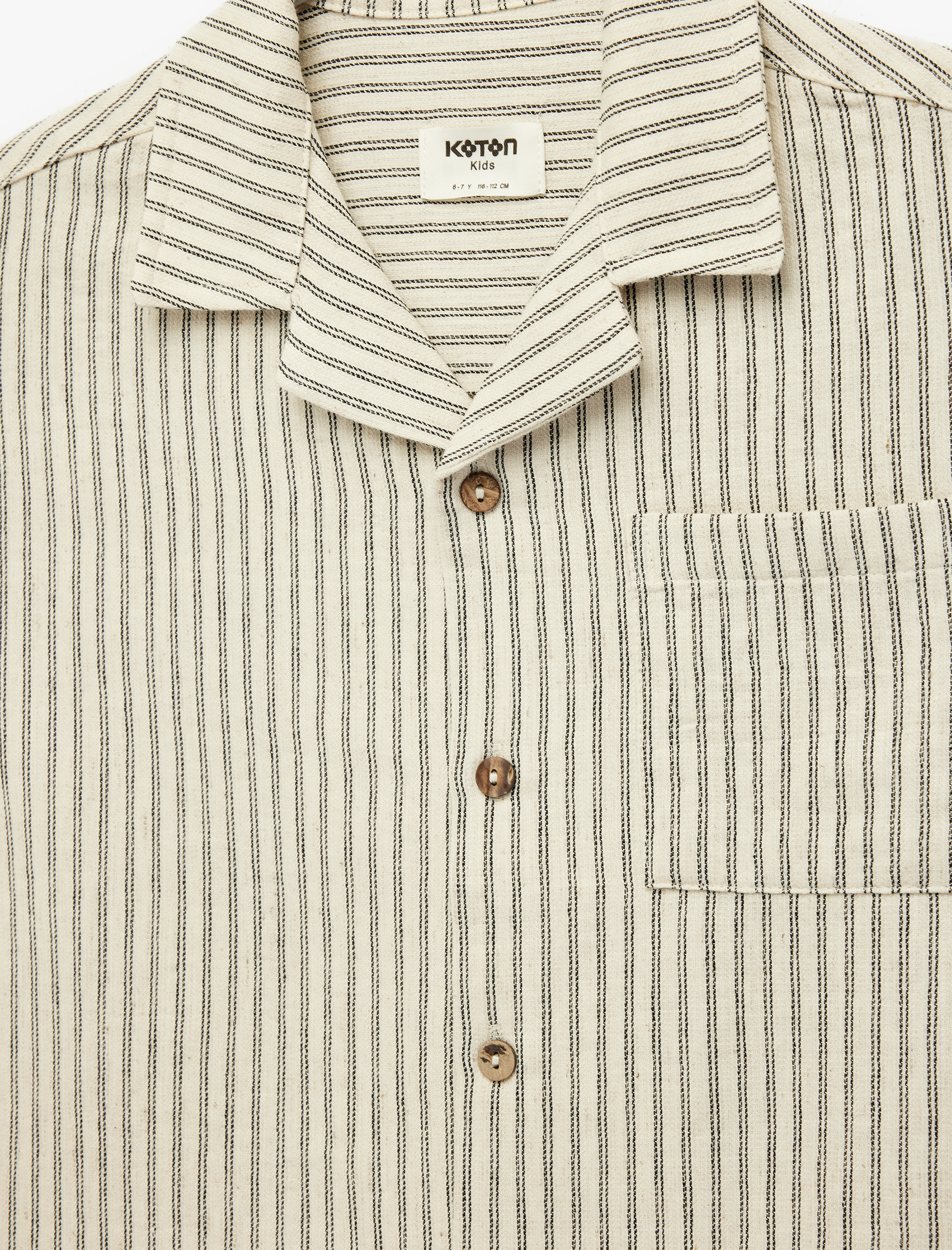  Erkek Çocuk Kısa Kollu Devrik Yaka Tek Cepli Pamuklu Çizgili Gömlek