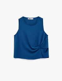 Drape Detaylı Bisiklet Yaka Kolsuz Bluz