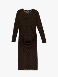 Uzun Kollu Slim Fit Bisiklet Yaka Drapeli Puantiyeli Midi Tül Elbise