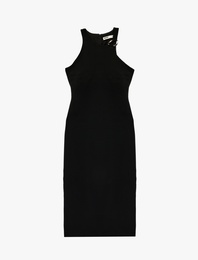 Halter Yaka Metal Aksesuarlı A Kesim Kolsuz Uzun Elbise