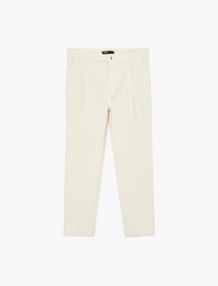 Rahat Kalıp Cepli Viskon Karışımlı Pileli Kumaş Pantolon