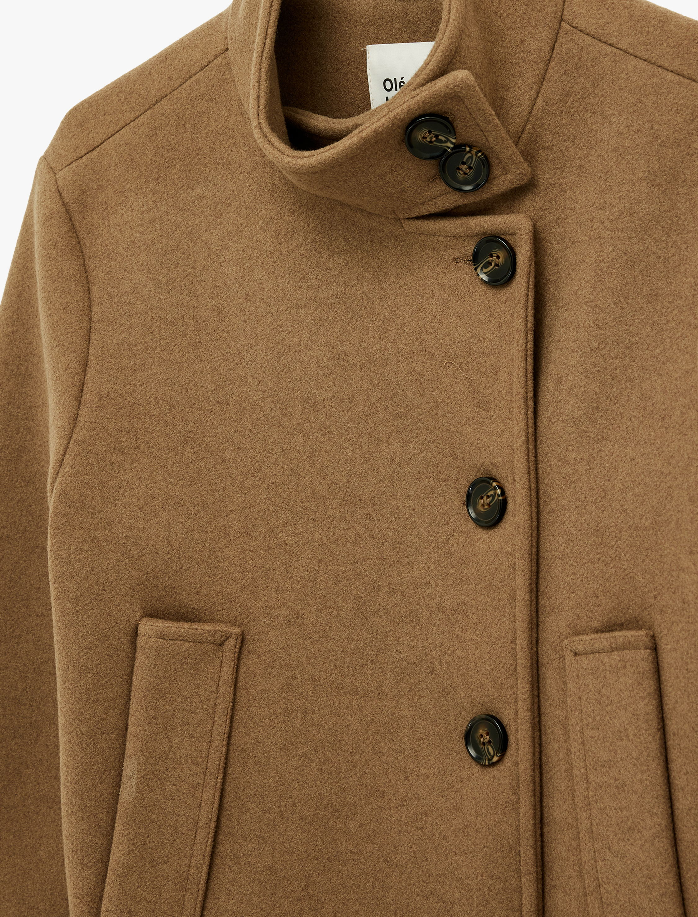   Uzun Kollu Dik Yaka Cep Detaylı Düğmeli Crop Ceket