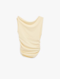 Asimetrik Yaka Slim Fit Kolsuz Drapeli Bluz