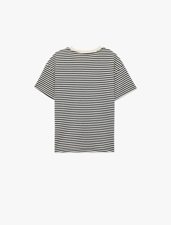 Erkek Çocuk Kısa Kollu Bisiklet Yaka Cep Detaylı Oversize Çizgili Tişört