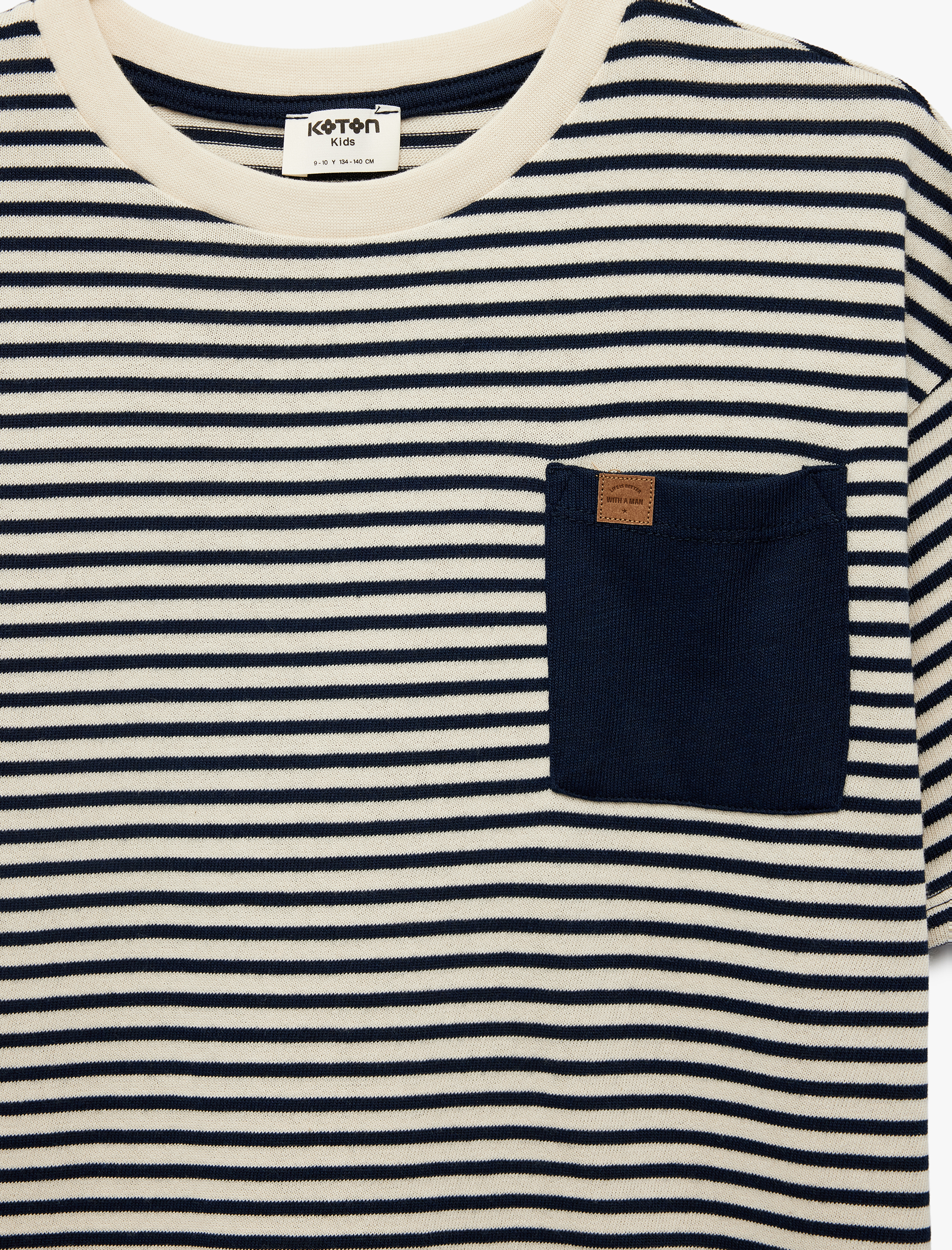  Erkek Çocuk Kısa Kollu Bisiklet Yaka Cep Detaylı Oversize Çizgili Tişört