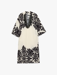 Uzun Kollu Floral Desenli Püskül Detaylı V Yaka Uzun Viskon Tunik