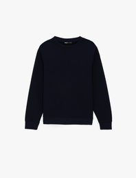 Regular Fit Uzun Kollu Dokulu Kapitone Bisiklet Yaka Sweatshirt