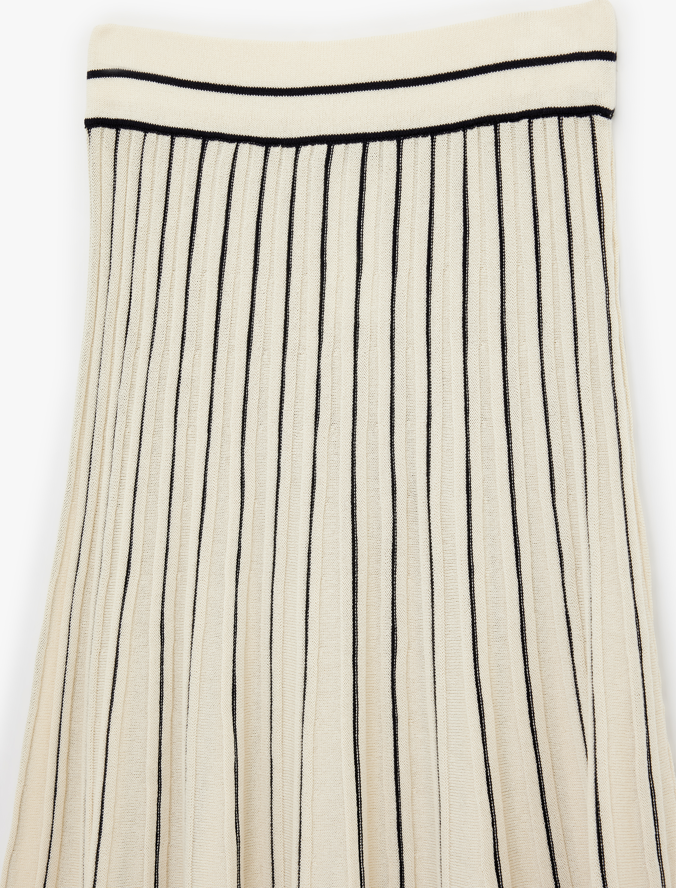   Kloş Kesim Çizgili Uzun Triko Etek