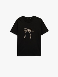 Kısa Kollu Bisiklet Yaka Leopar Desenli Fiyonk Baskılı Tişört