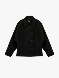 Uzun Kollu Cep Detaylı Düğmeli Oversize Ceket