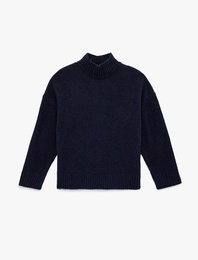 Dik Yaka Uzun Kollu Oversize Triko Kazak