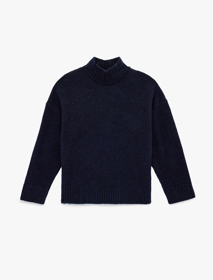  Dik Yaka Uzun Kollu Oversize Triko Kazak