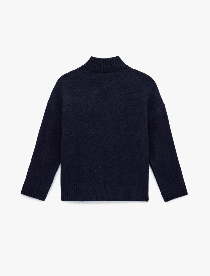  Dik Yaka Uzun Kollu Oversize Triko Kazak