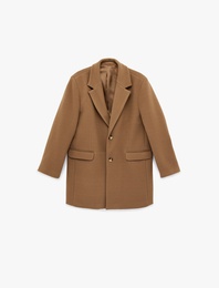 Uzun Kollu Kapaklı Cepli Düğmeli Mono Yaka Kaşe Kaban