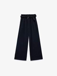 Kemer Detaylı Rahat Kalıp Çizgili Geniş Paça Pantolon