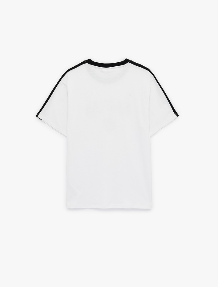  Regular Fit Kısa Kollu Renk Kontrastlı Bisiklet Yaka Baskılı Harvard Lisanslı Tişört