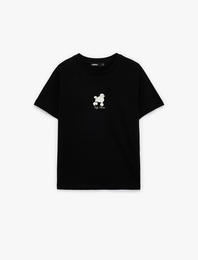 Kısa Kollu Bisiklet Yaka Pamuklu Köpek Nakış Detaylı Tişört