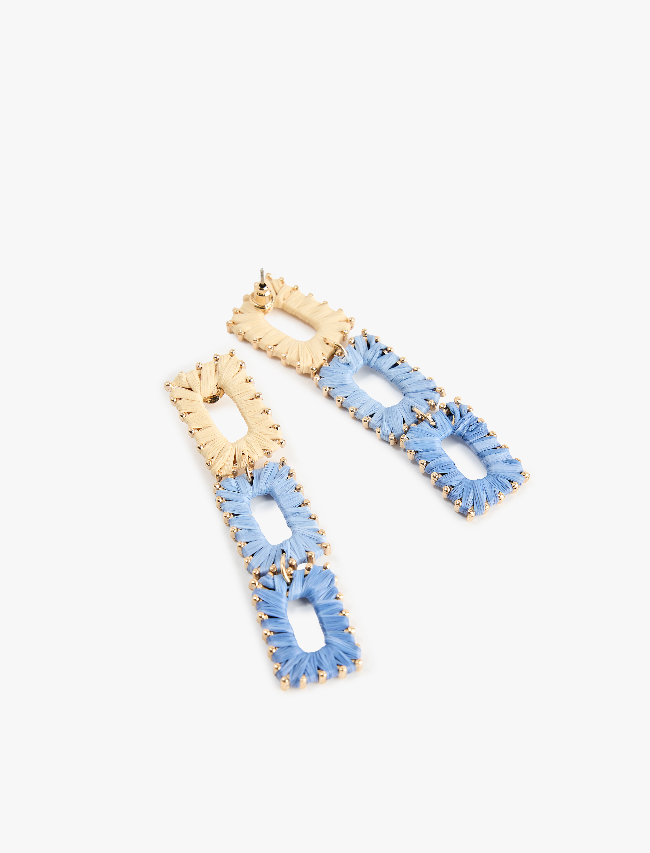  Kadın Çok Renkli Çelik Karışımlı Sallantılı Dikdörtgen Hasır Küpe