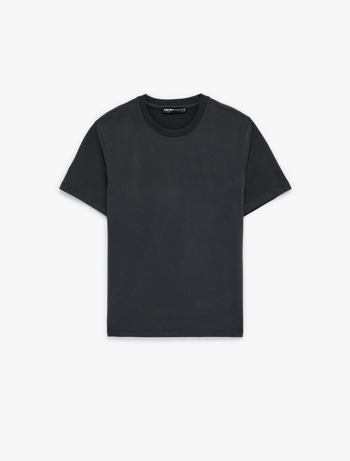  Pamuklu Regular Fit Kısa Kollu Basic Bisiklet Yaka Tişört