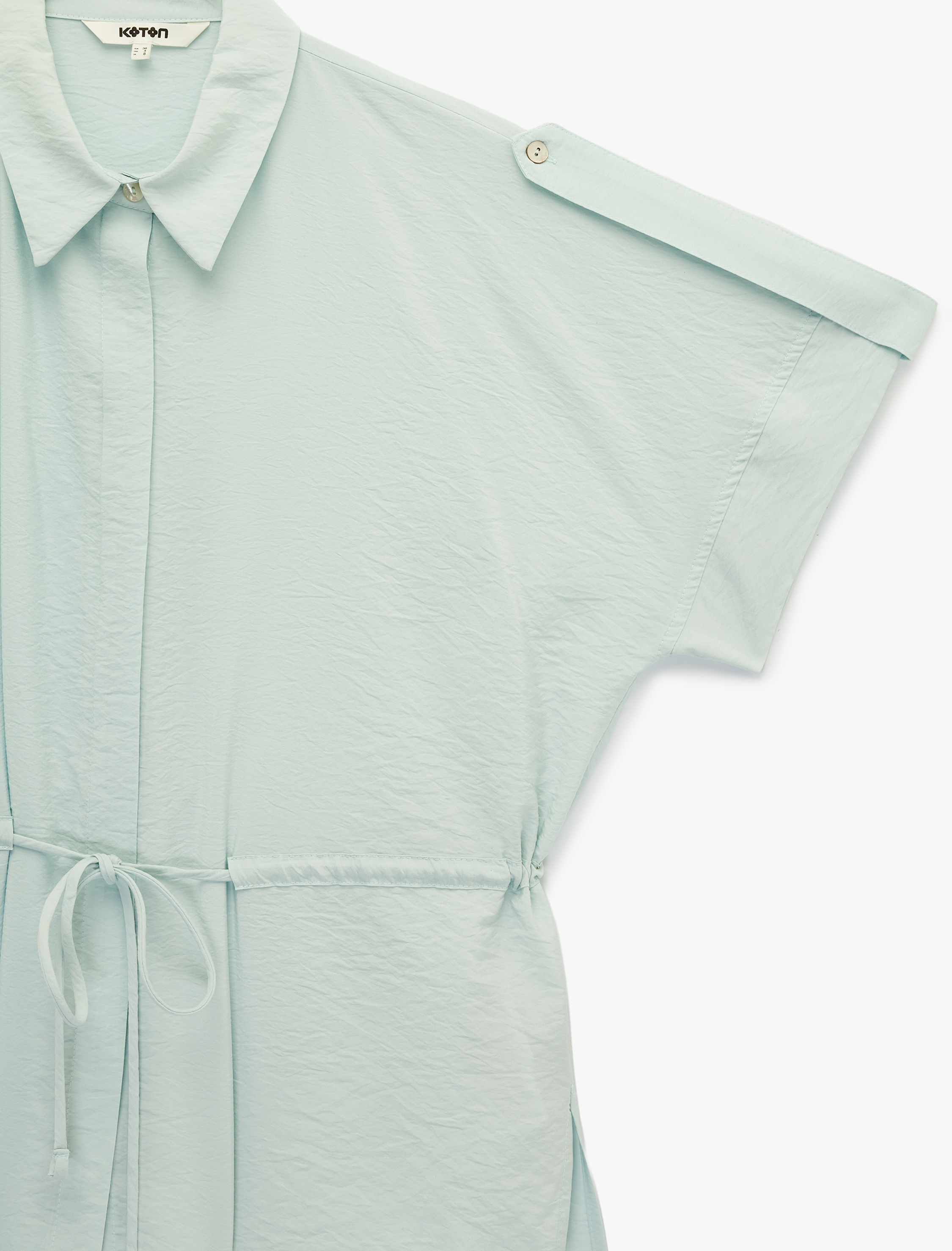   Apolet Detaylı Belden Bağlama Detaylı Kısa Kollu Düğmeli Gömlek