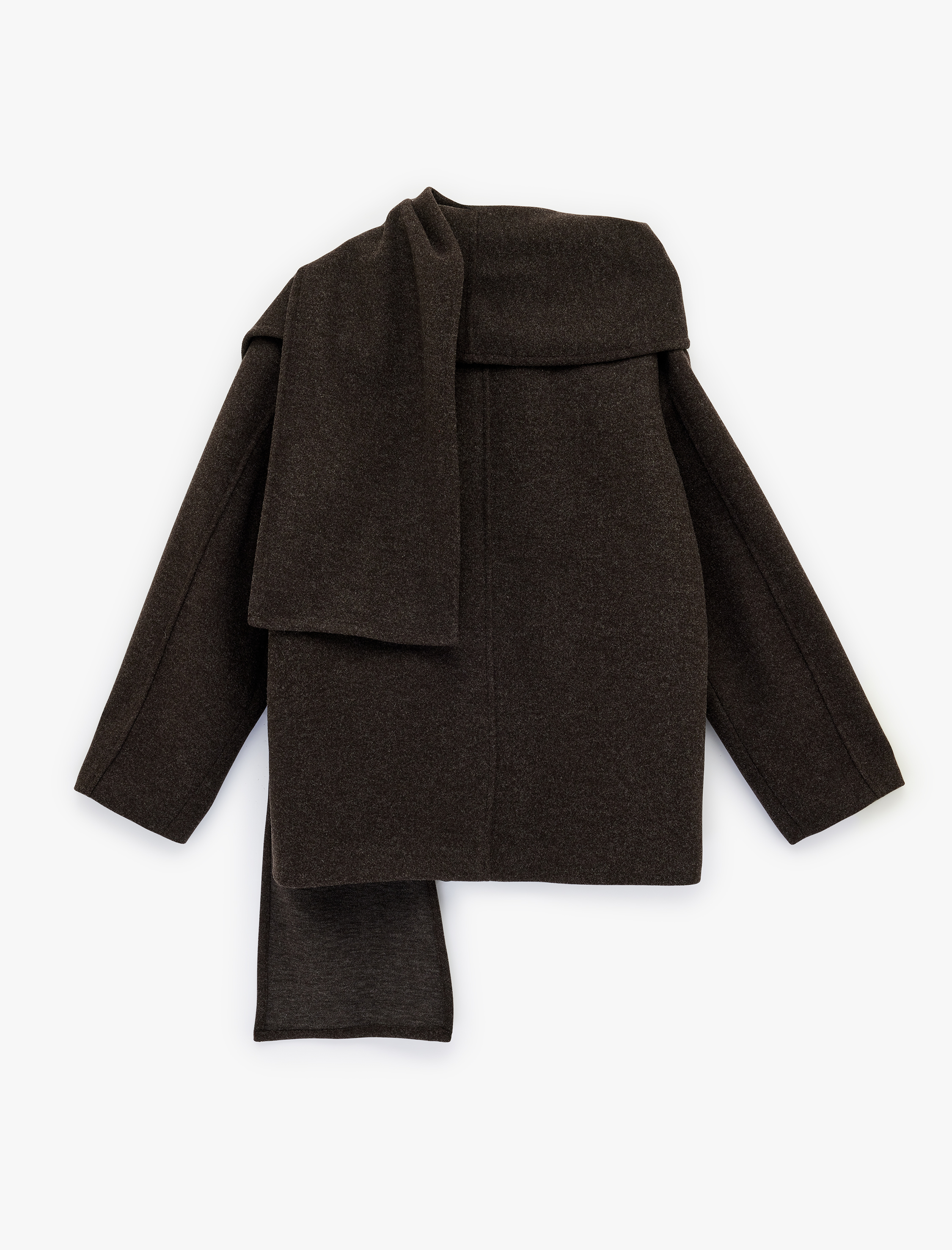   Düğmeli Uzun Kollu Cepli Atkılı Kaşe Kaban