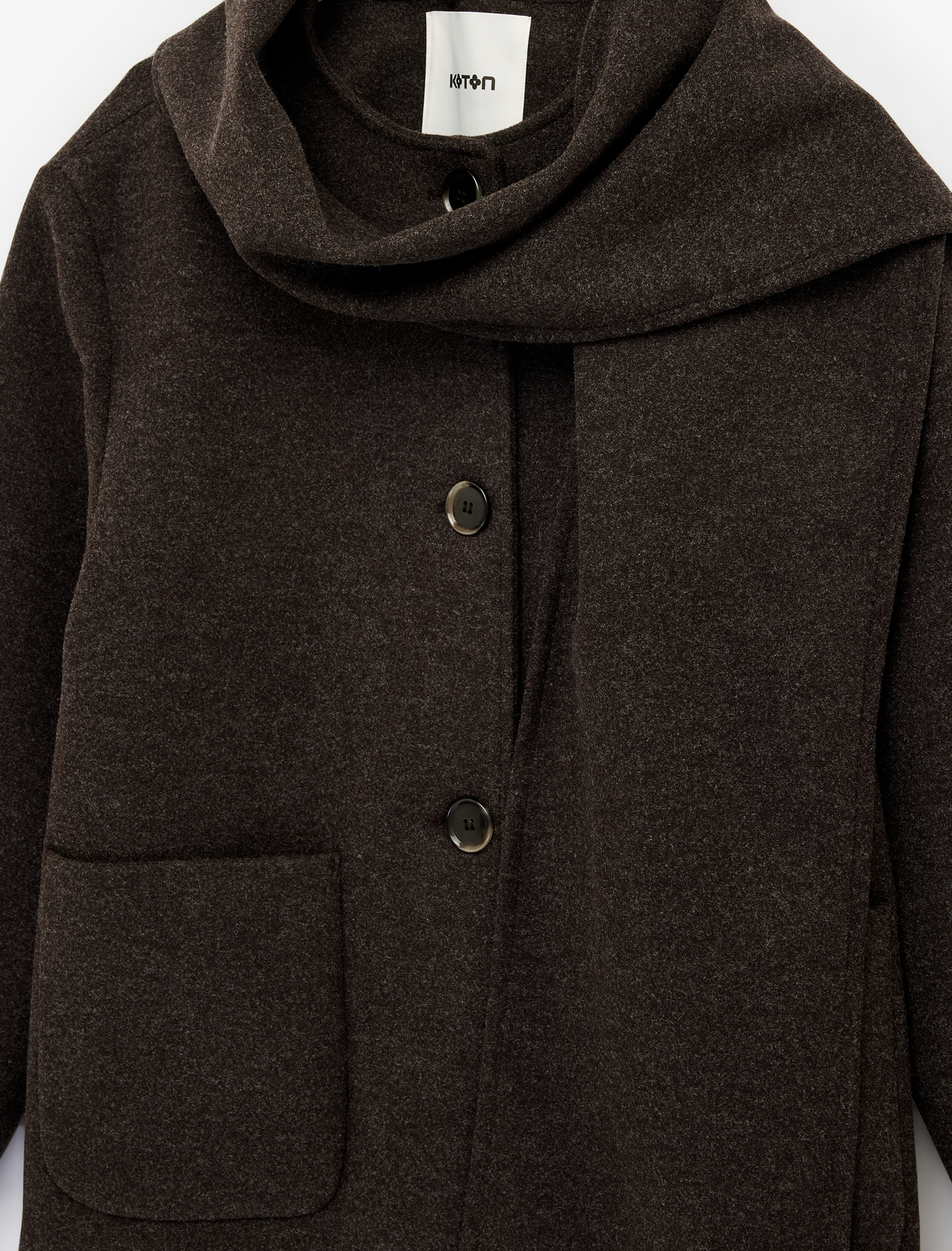   Düğmeli Uzun Kollu Cepli Atkılı Kaşe Kaban