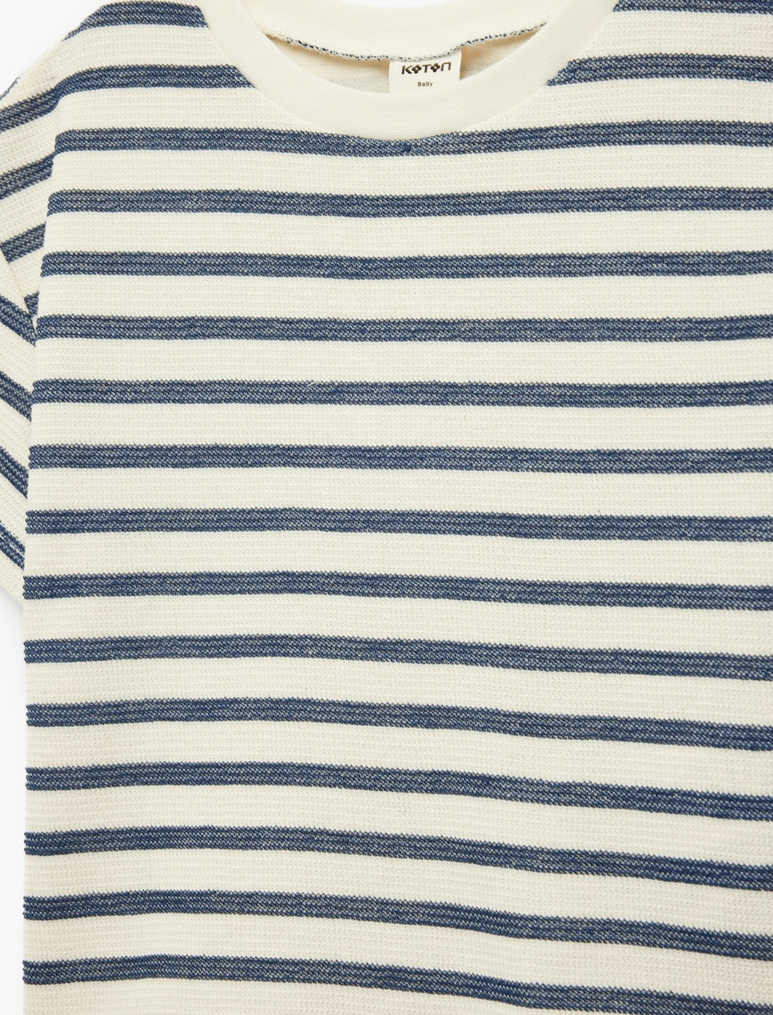 Ekru Erkek Bebek Pamuklu Kısa Kollu Bisiklet Yaka Çizgili Tişört