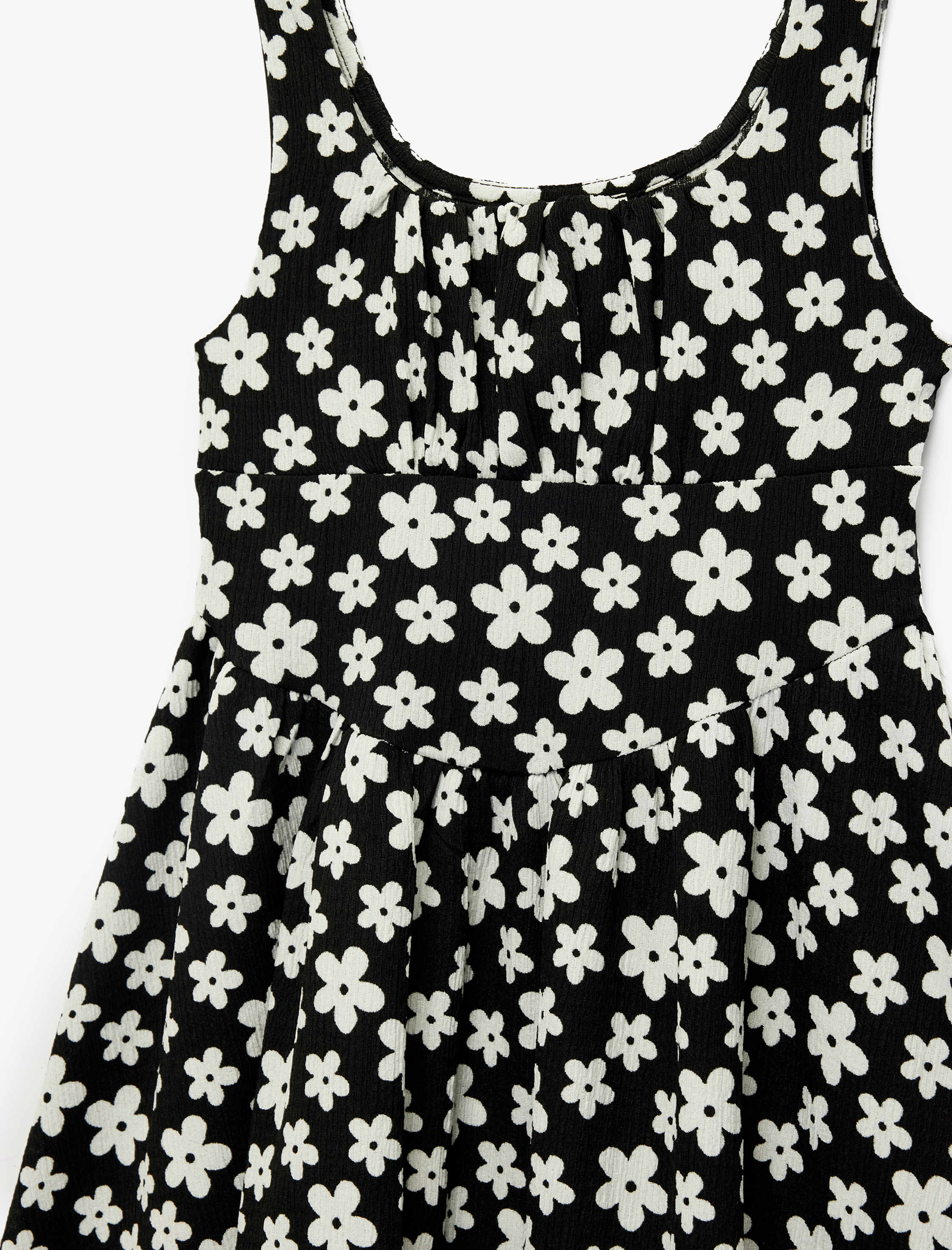  Kız Çocuk Yuvarlak Yaka Askılı Çiçekli Elbise