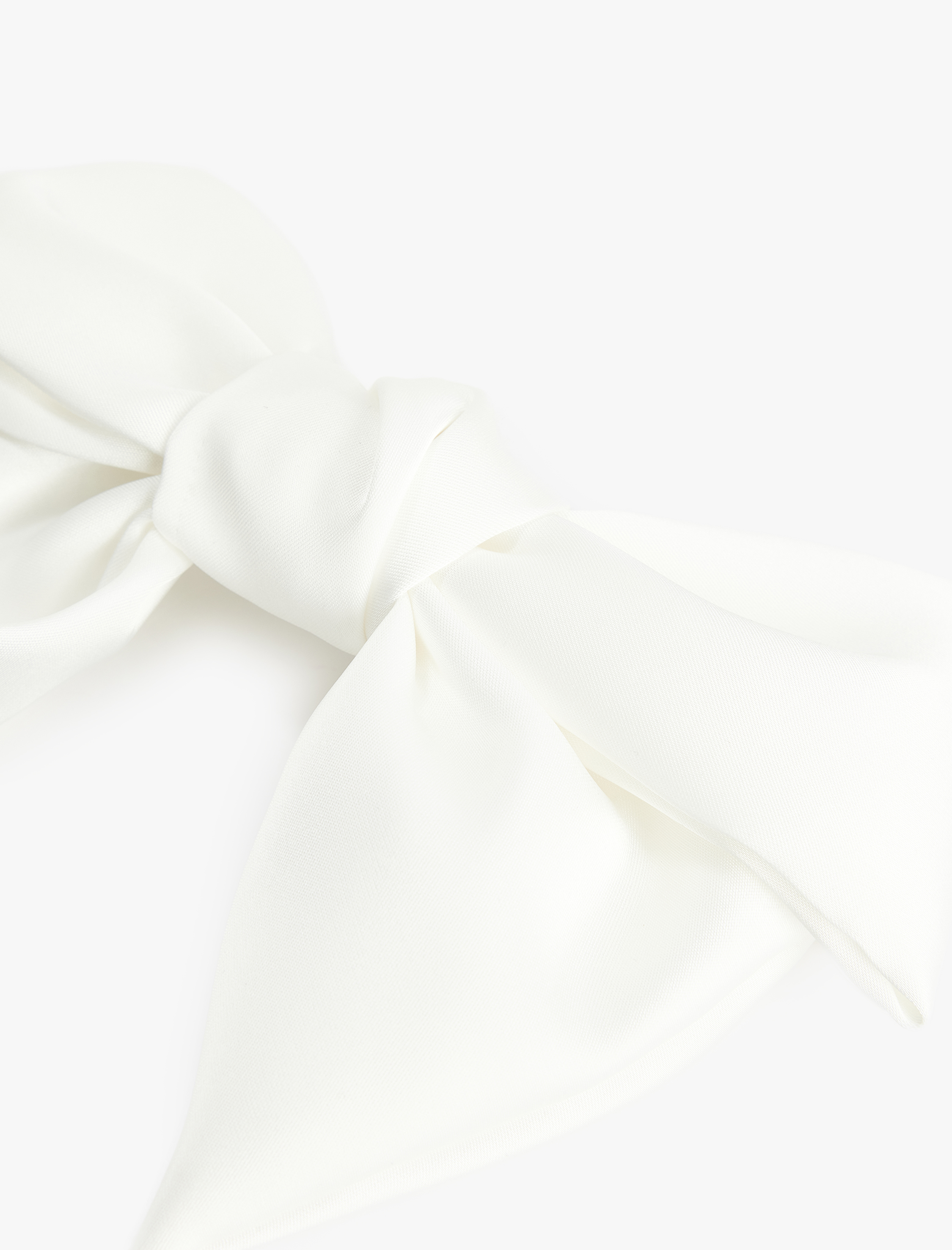  Kadın Fiyonklu Saç Tokası