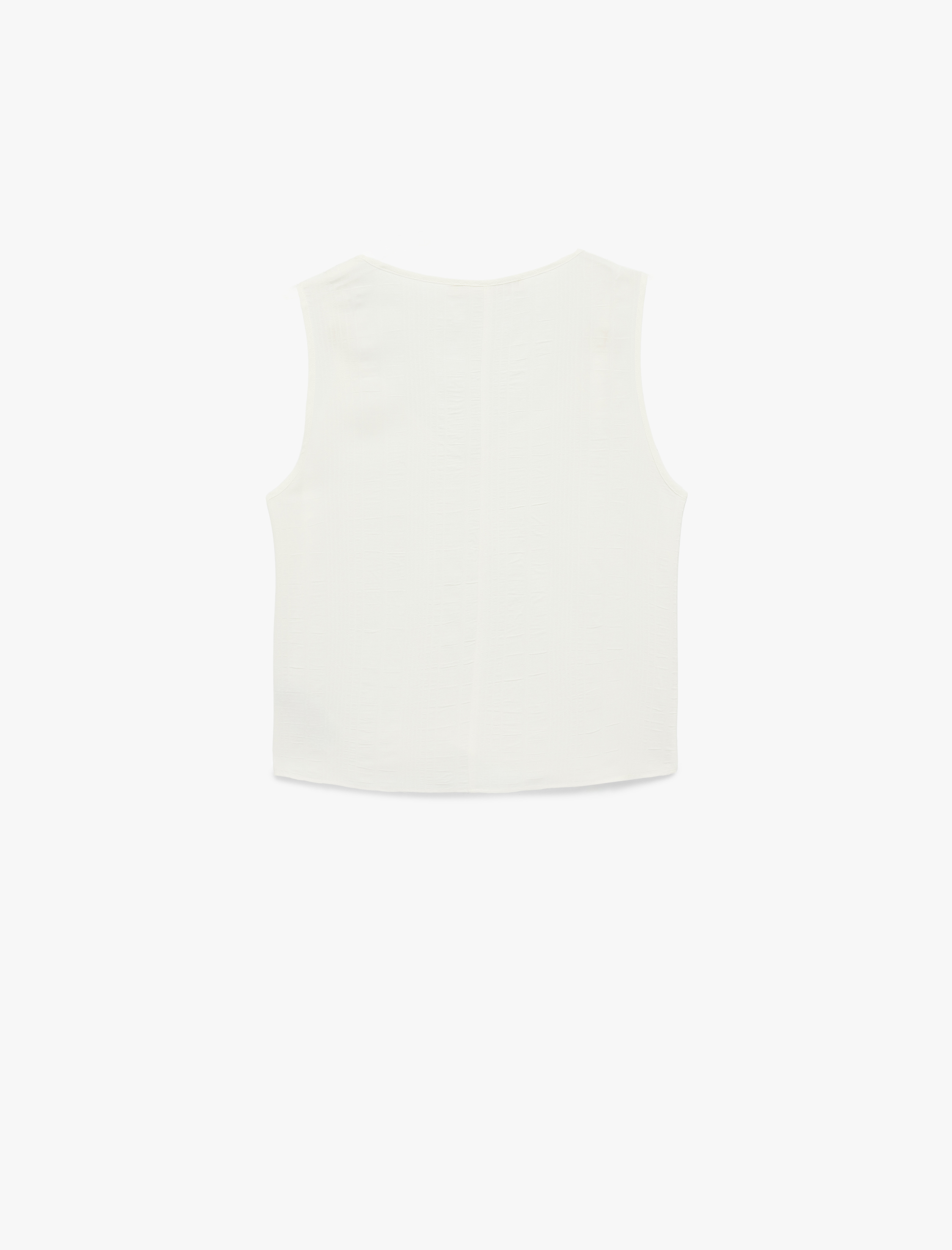   V Yaka Kolsuz Metal Aksesuarlı Viskon Bluz