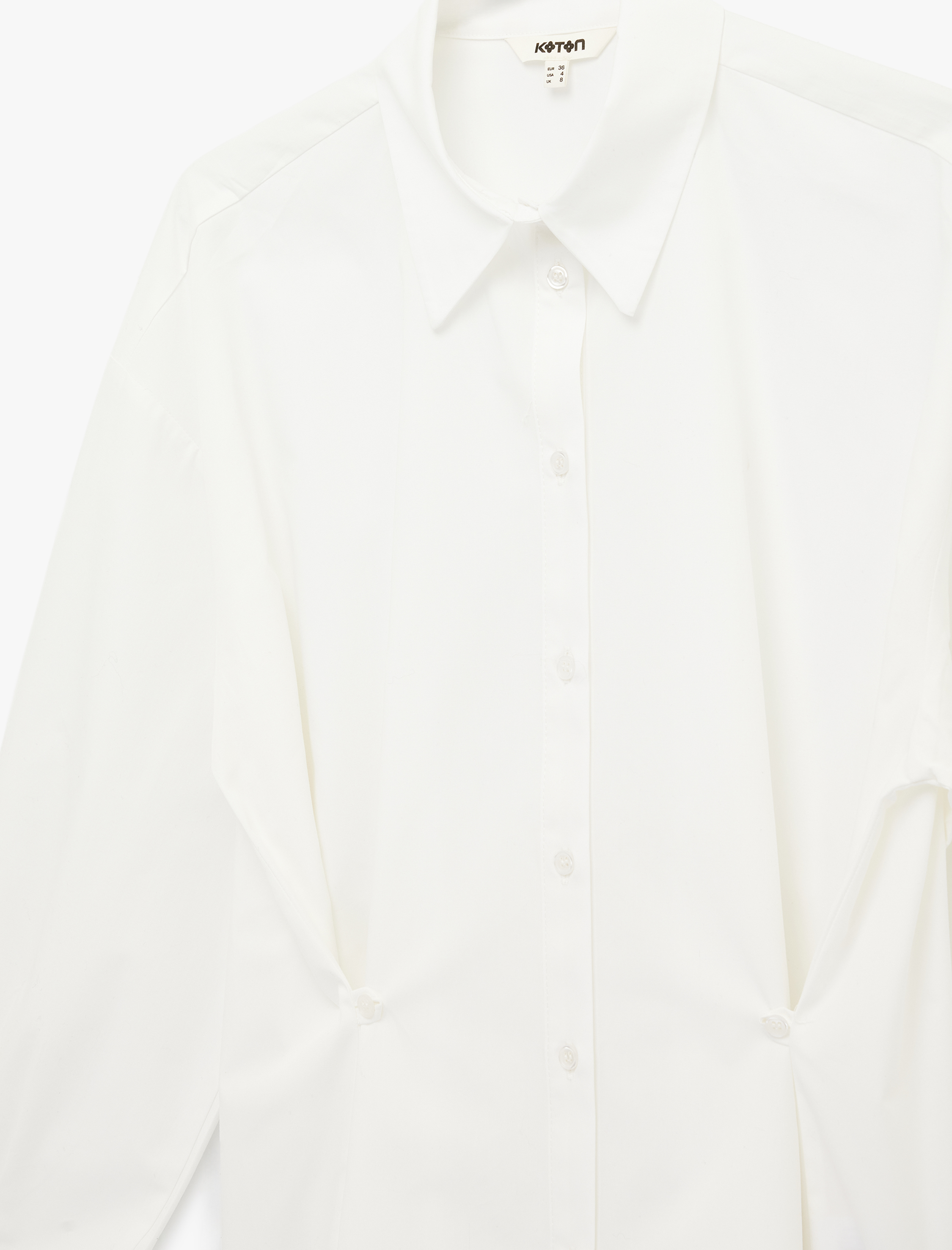   Regular Fit Uzun Kollu Ekstra Düğme Detaylı Poplin Gömlek