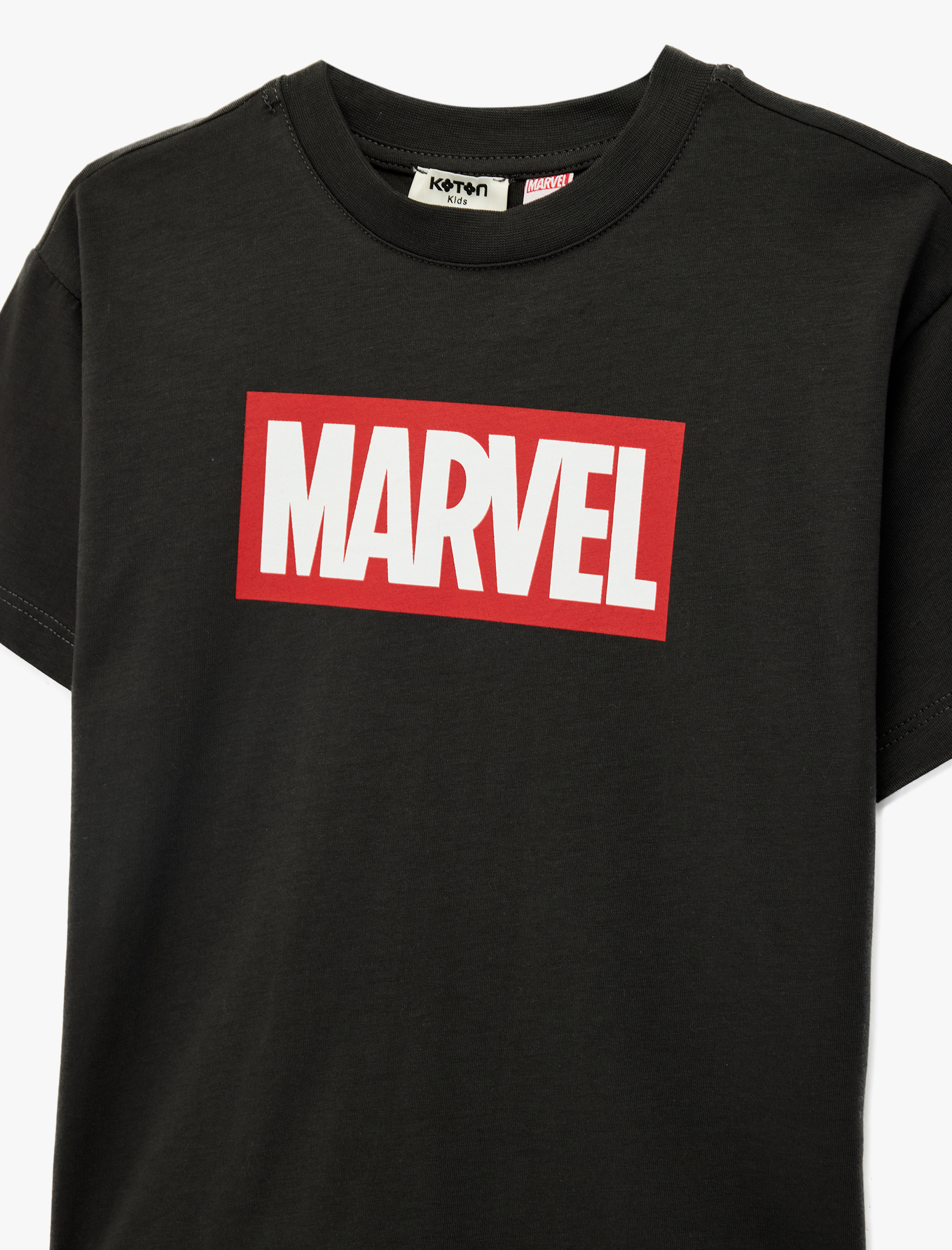  Erkek Çocuk Marvel Baskılı Kısa Kollu Bisiklet Yaka Pamuklu Lisanslı Tişört