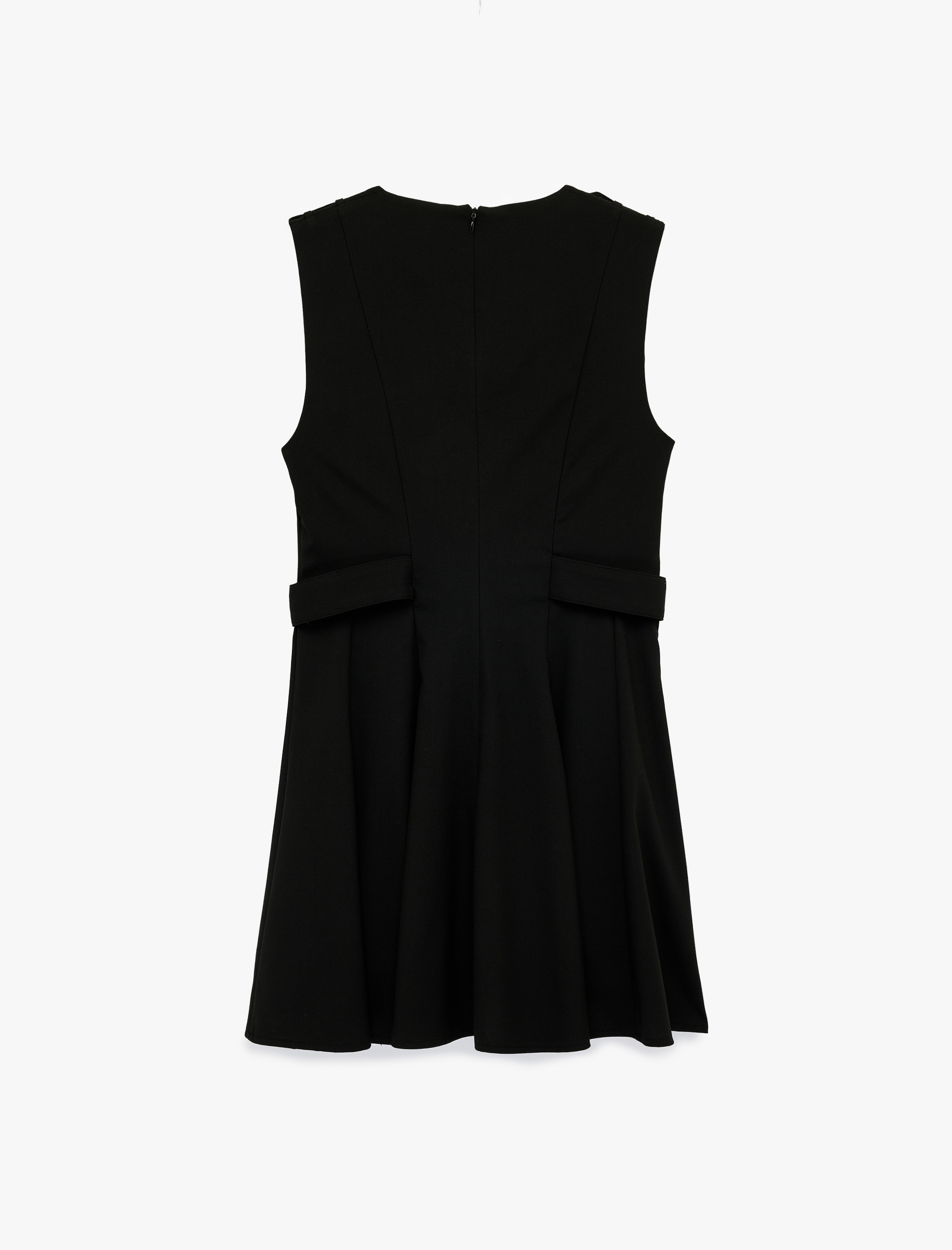   Bisiklet Yaka A Kesim Metal Aksesuarlı Kolsuz Mini Elbise