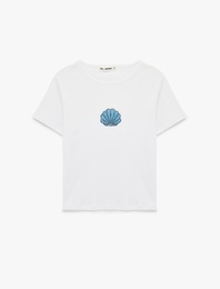 Slim Fit Bisiklet Yaka Kısa Kollu Deniz Kabuğu Baskılı Taşlı Tişört