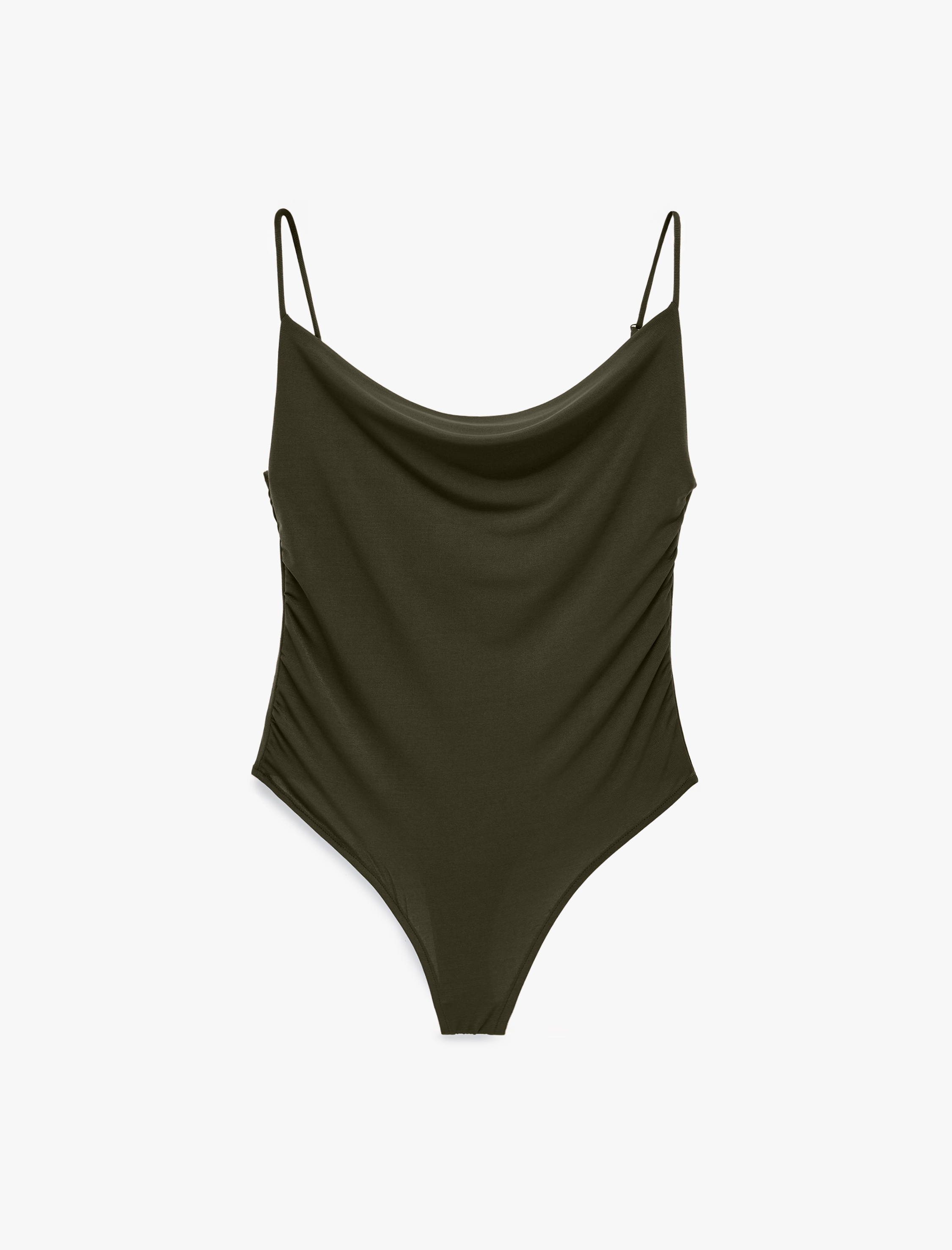   Slim Fit Degaje Yaka İnce Askılı Bodysuit