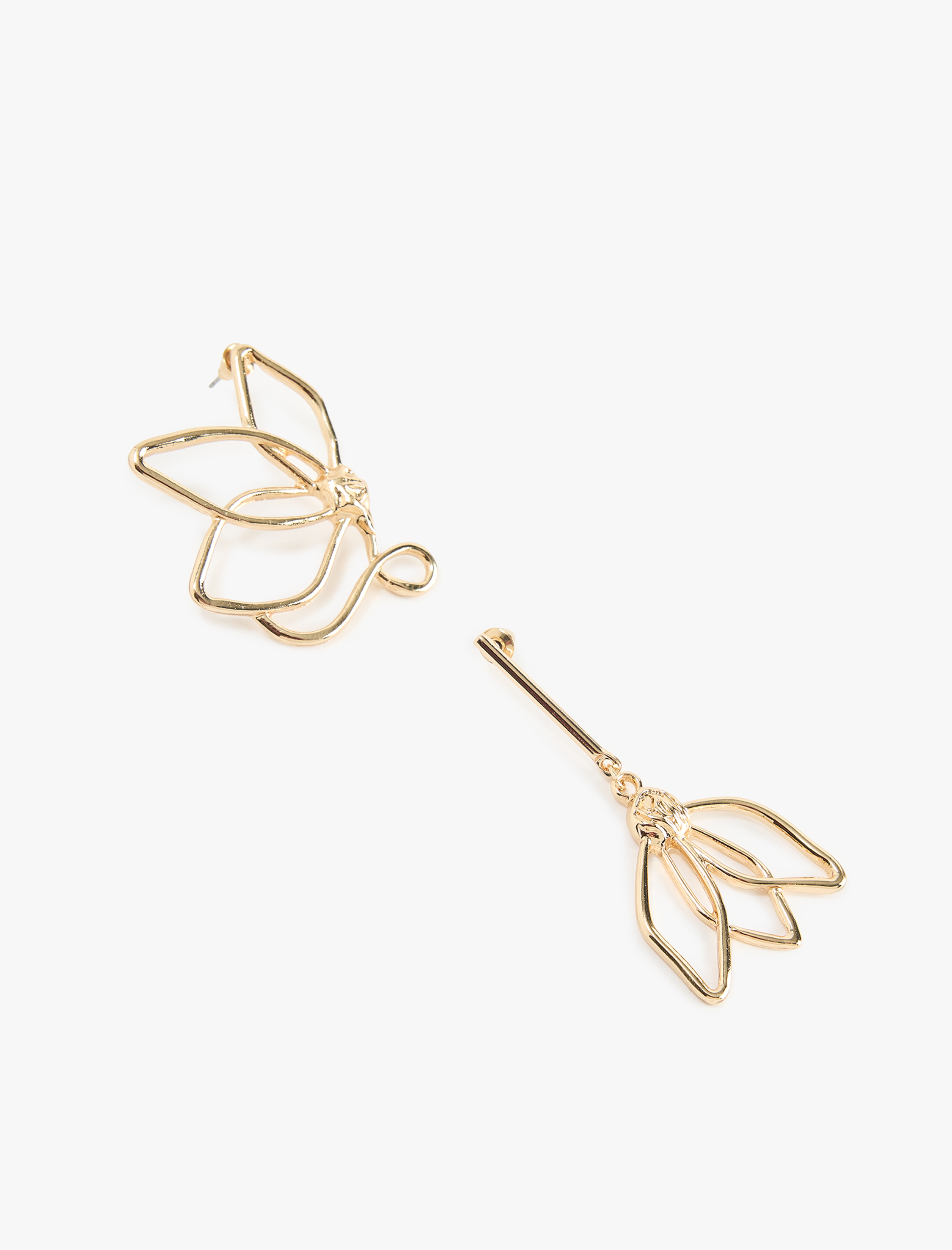  Kadın Çiçekli Asimetrik Küpe