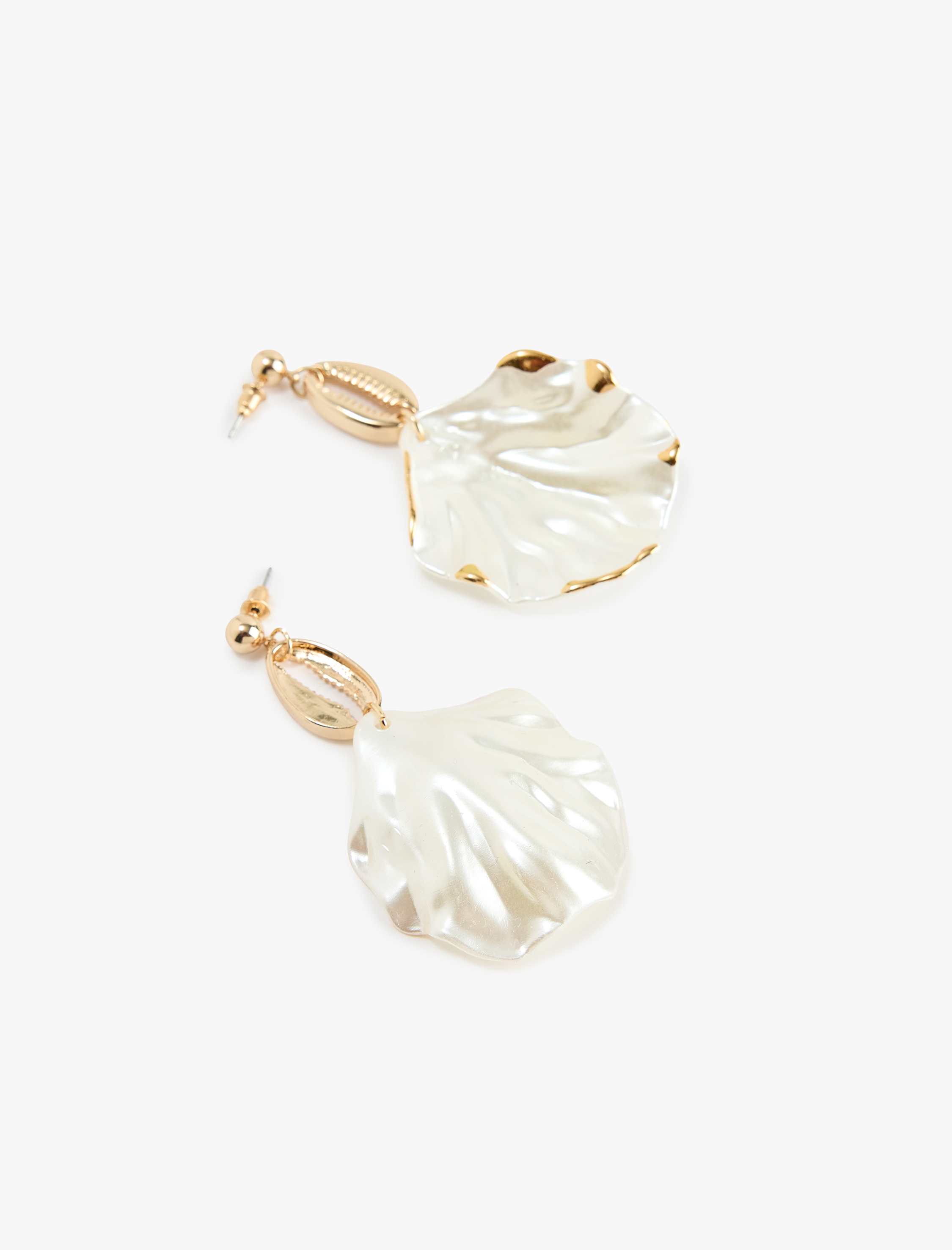  Kadın Sallantılı Büyük Boy Deniz Kabuğu Küpe