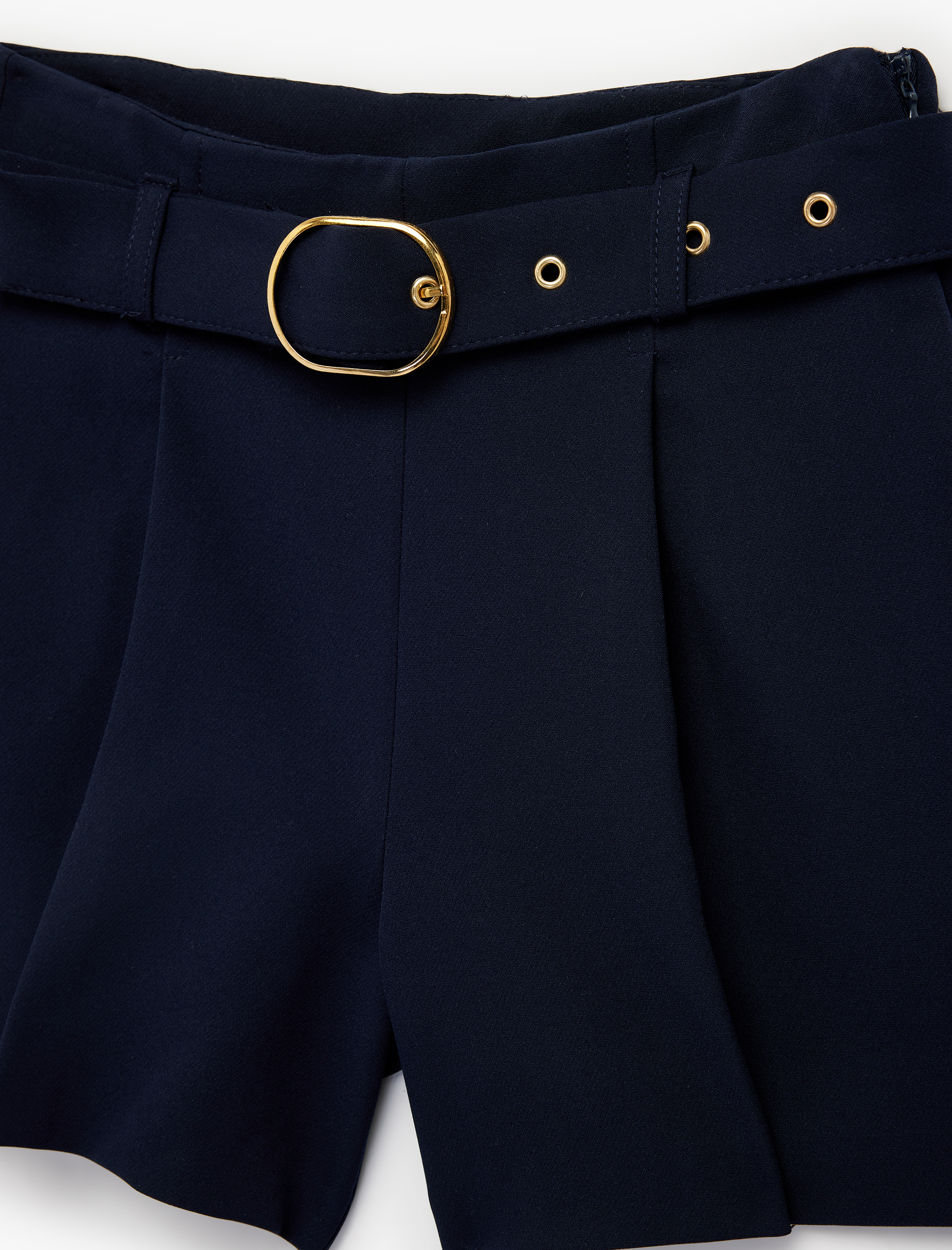  Kız Çocuk Kemer Detaylı Beli Ayarlanabilir Lastikli Pileli Şort