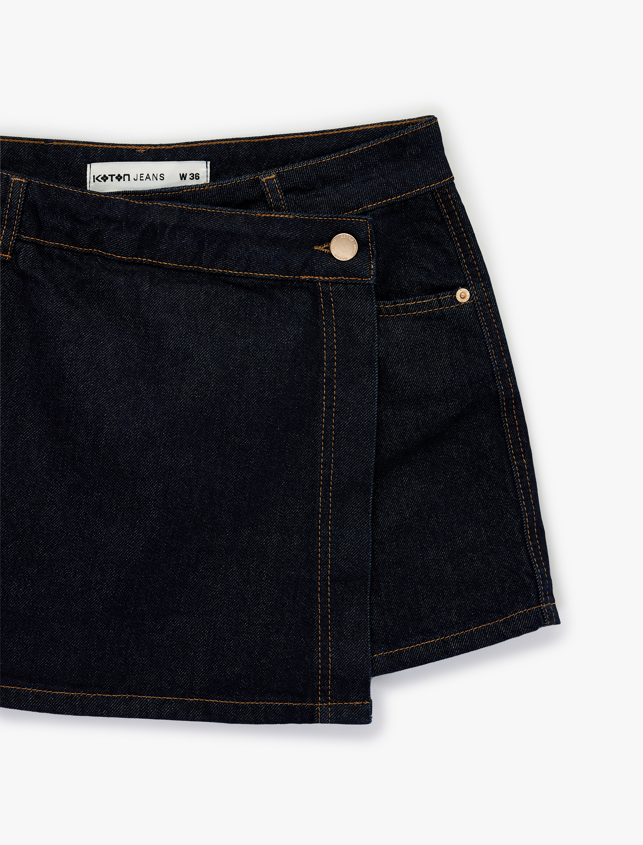   Rahat Kalıp Kruvaze Mini Denim Şort Etek