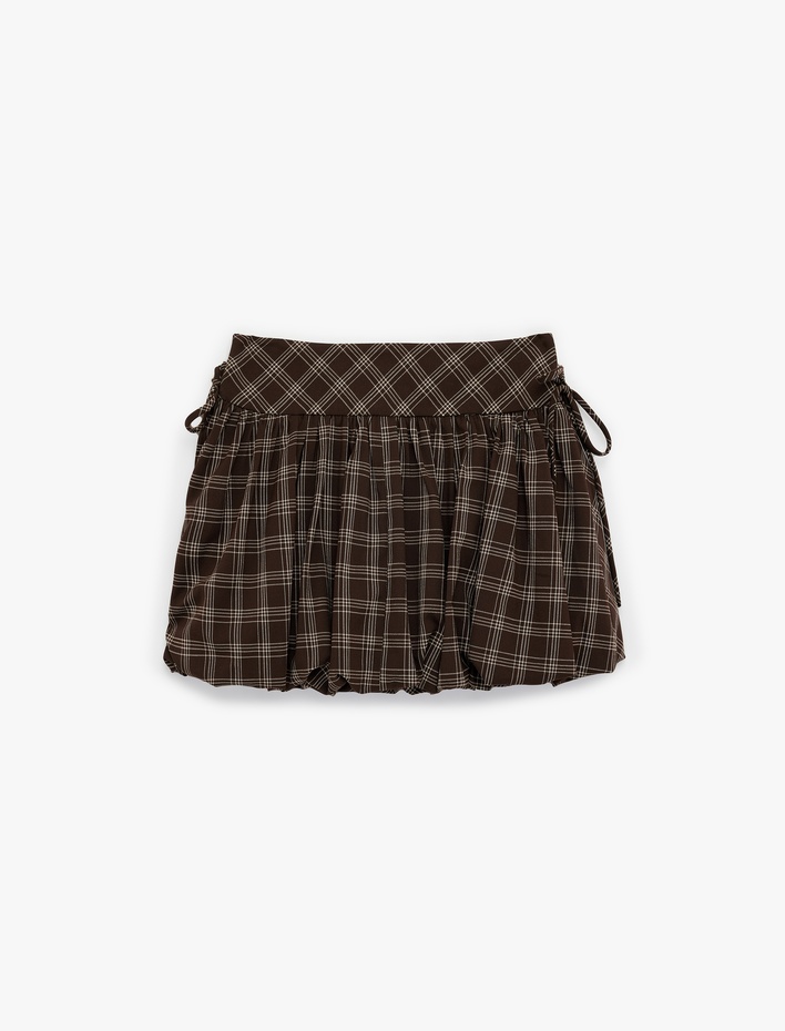  Yanları Bağlama Detaylı Şortlu Mini Ekose Balon Etek