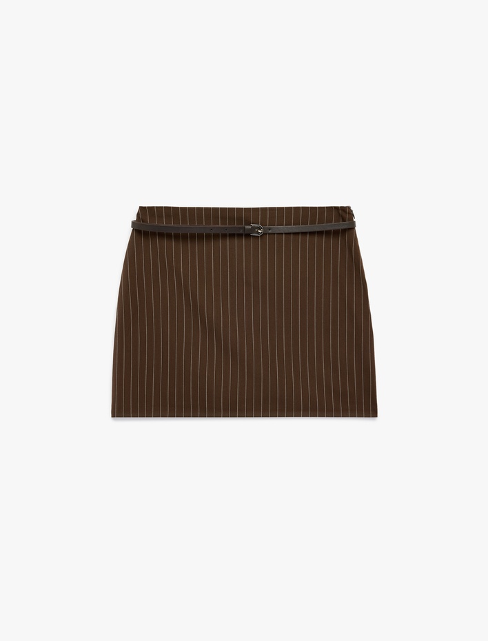  Kemer Detaylı Şortlu Çizgili Mini Etek